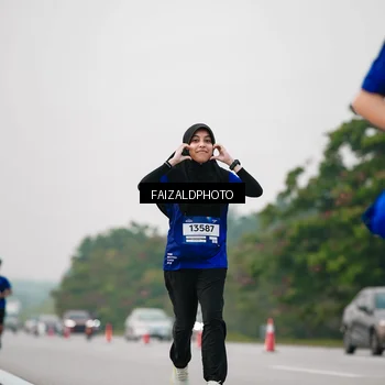 Runner Photo 7404220