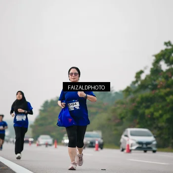 Runner Photo 7404248