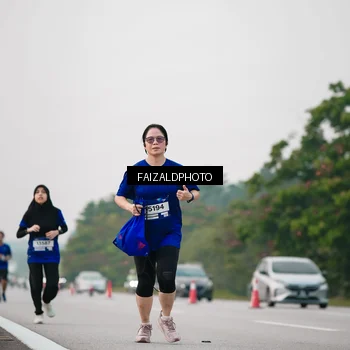 Runner Photo 7404253