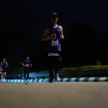 Runner Photo 7404260