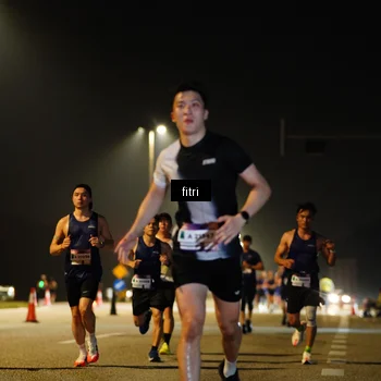Runner Photo 7404278