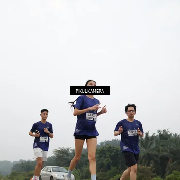 Runner Photo 7404286