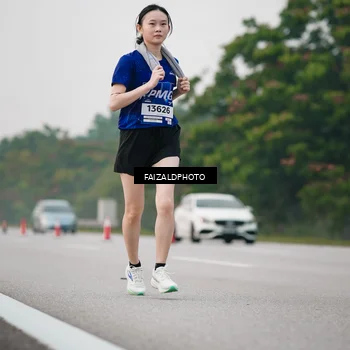 Runner Photo 7404289