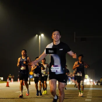 Runner Photo 7404298