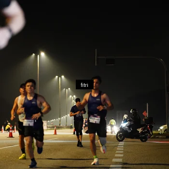Runner Photo 7404309
