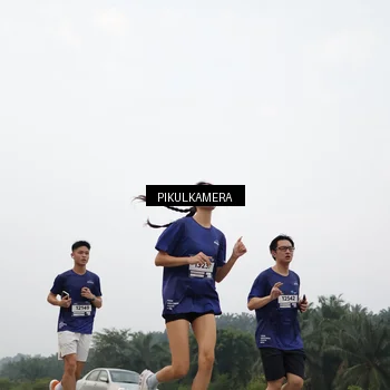 Runner Photo 7404317