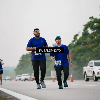 Runner Photo 7404335