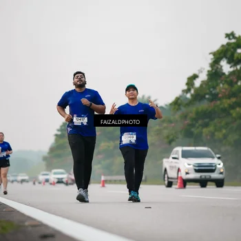 Runner Photo 7404344