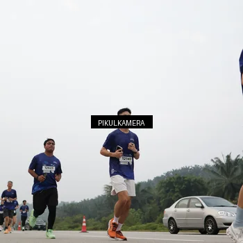 Runner Photo 7404362
