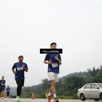 Runner Photo 7404367