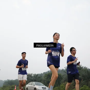 Runner Photo 7404372
