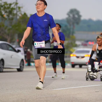 Runner Photo 7404466