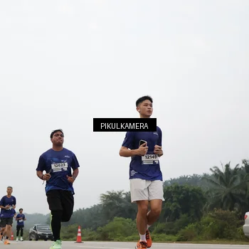 Runner Photo 7404498