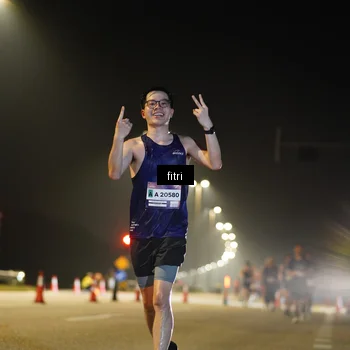 Runner Photo 7404515