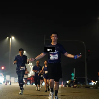 Runner Photo 7404516