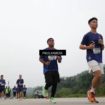 Runner Photo 7404532