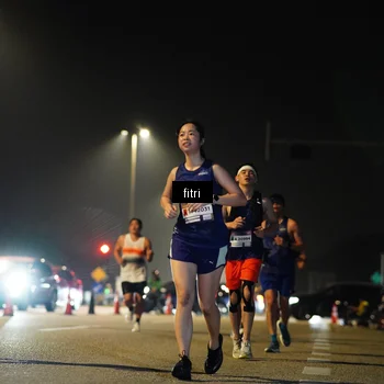 Runner Photo 7404590