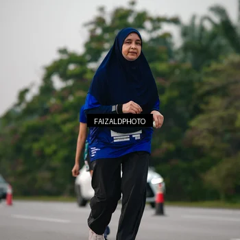 Runner Photo 7404603