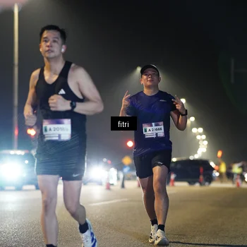 Runner Photo 7404665