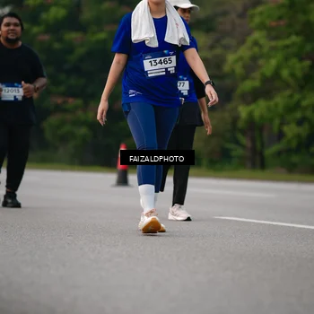 Runner Photo 7404689