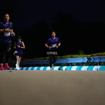 Runner Photo 7404848