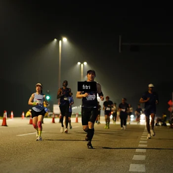 Runner Photo 7404873