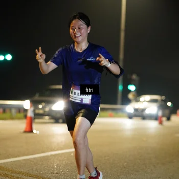 Runner Photo 7404874