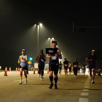 Runner Photo 7404886