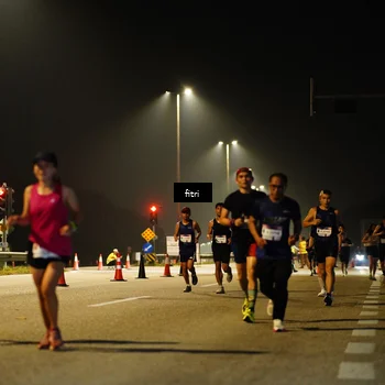 Runner Photo 7404977