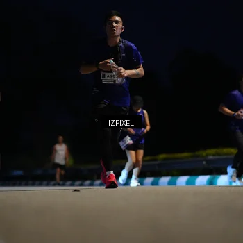 Runner Photo 7405022