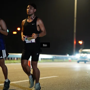 Runner Photo 7405096