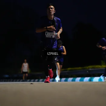 Runner Photo 7405107