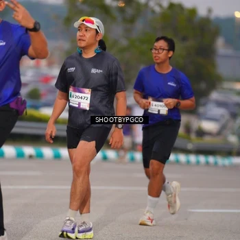 Runner Photo 7405117