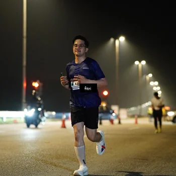 Runner Photo 7405121