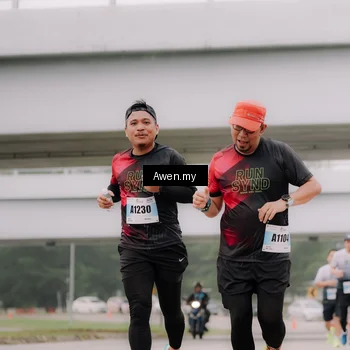 Runner Photo 7405243