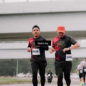 Runner Photo 7405252