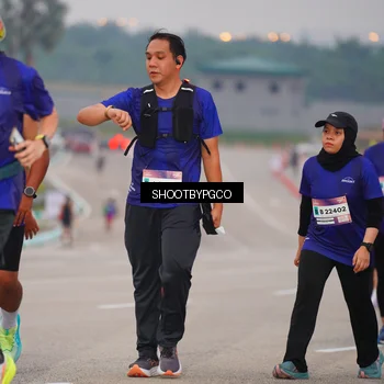 Runner Photo 7405258