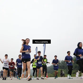 Runner Photo 7405271