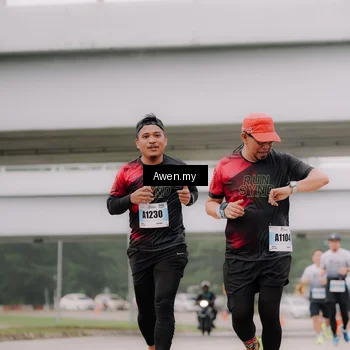 Runner Photo 7405279