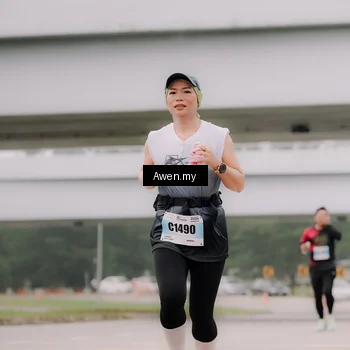 Runner Photo 7405299