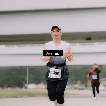 Runner Photo 7405310