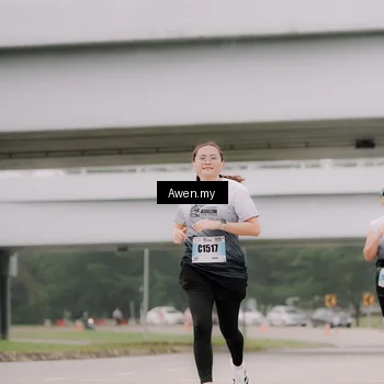 Runner Photo 7405316