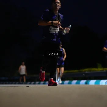 Runner Photo 7405327