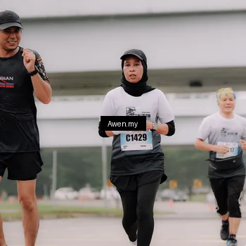 Runner Photo 7405342