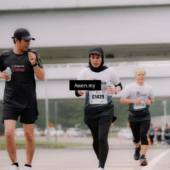 Runner Photo 7405371