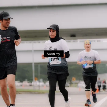 Runner Photo 7405375