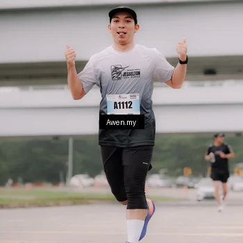 Runner Photo 7405376