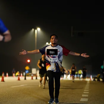 Runner Photo 7405378