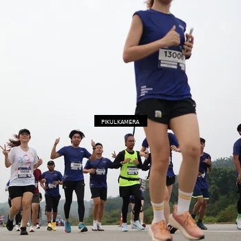Runner Photo 7405444