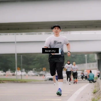Runner Photo 7405470